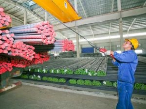 tim-hieu-3-cach-bao-quan-sat-thep-xay-dung-lau-dai