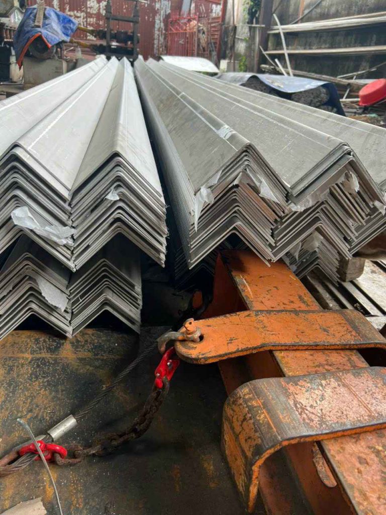 gia công thép inox dạng L